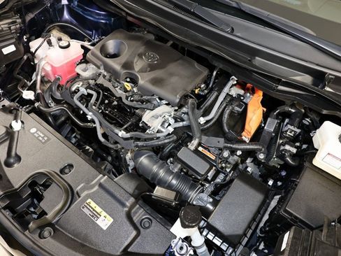 Used 2021 Toyota Sienna Platinum image 37