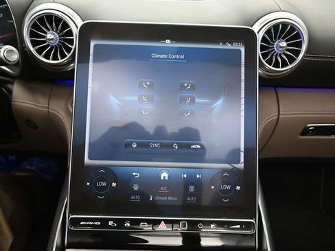 Used 2023 Mercedes-Benz SL 63 AMG 4MATIC image 12