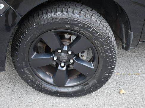 Used 2015 RAM 1500 Express w/ Black Ram 1500 Express Group RWD image 29