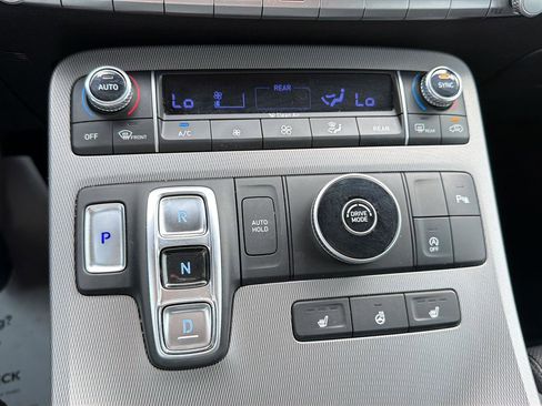 Used 2022 Hyundai Palisade SEL w/ 8P Bench Seat Package FWD image 33