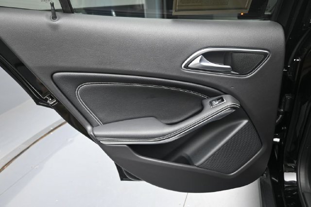 Certified 2020 Mercedes-Benz GLA 250 image 23