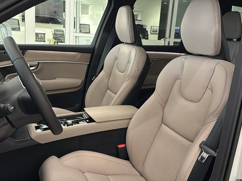 New 2026 Volvo XC90 T8 Ultra w/ Protection Package AWD/4WD image 23