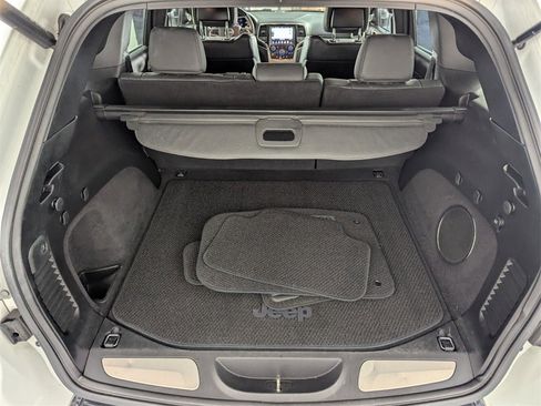 Certified 2015 Jeep Grand Cherokee Summit image 18