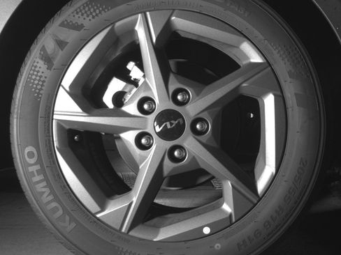 Used 2025 Kia K4 LXS image 14