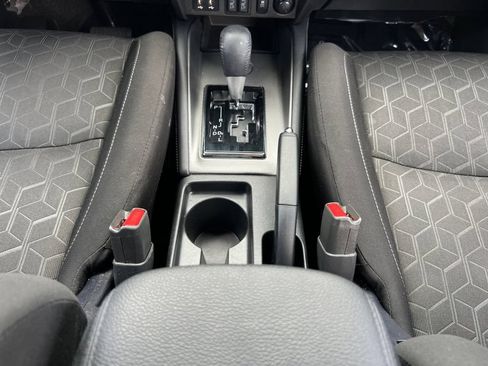 Used 2021 Mitsubishi Outlander Sport SE FWD image 11
