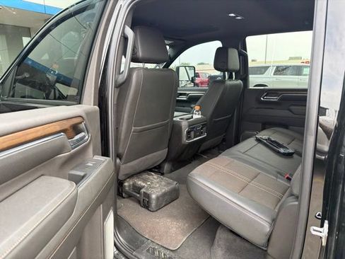 Used 2024 Chevrolet Silverado 2500 High Country w/ High Country Premium Package AWD/4WD image 8