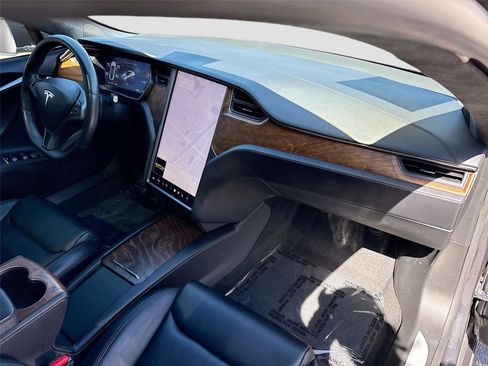 Used 2020 Tesla Model S Long Range Plus image 29