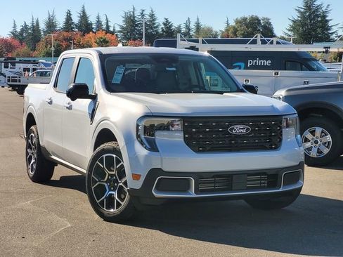 New 2025 Ford Maverick Lariat w/ 4K Tow Package image 1