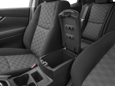 Used 2017 Nissan Rogue Sport SV w/ SV Premium Package AWD/4WD image 21