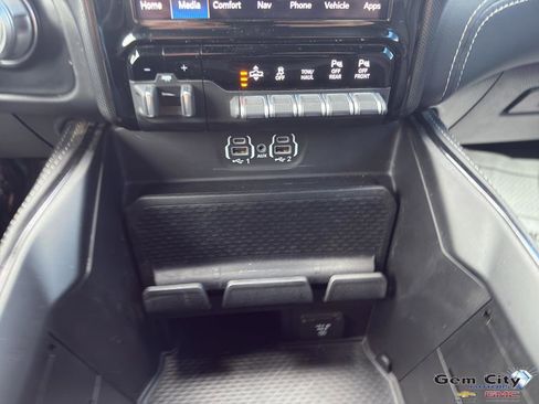 Used 2023 RAM 1500 Limited w/ Bed Utility Group image 19