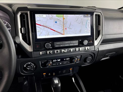 Used 2025 Nissan Frontier SL AWD/4WD image 41