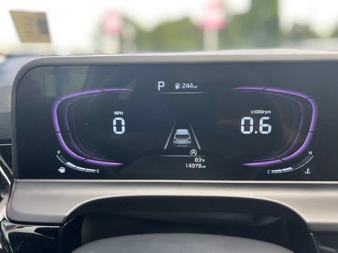 Used 2025 Kia Seltos S FWD image 11