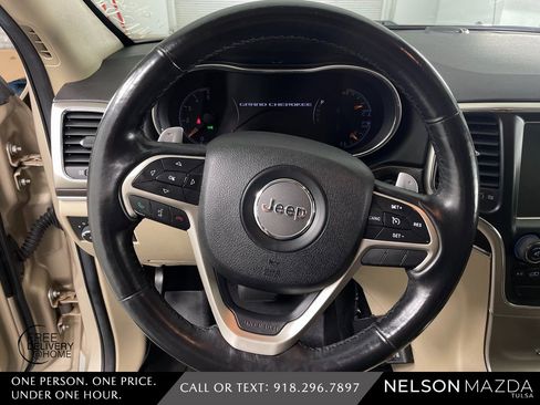 Used 2014 Jeep Grand Cherokee Limited w/ Luxury Group II image 24