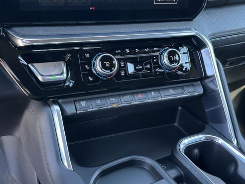 New 2026 GMC Sierra 2500 Denali w/ Denali Reserve Package AWD/4WD image 28