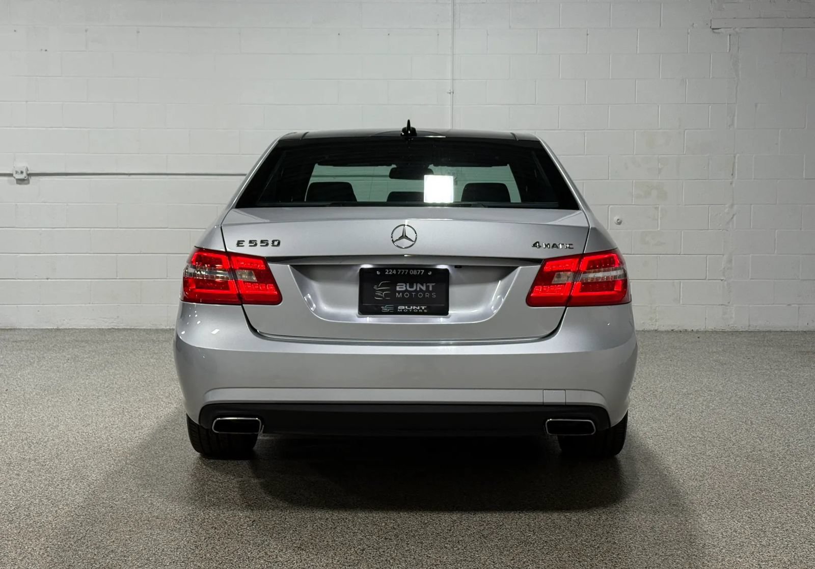 Used 2012 Mercedes-Benz E 550 4MATIC Sedan image 7