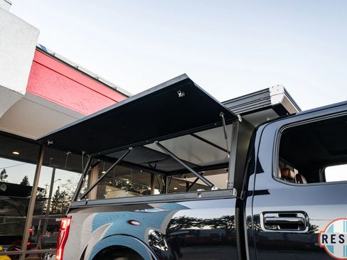 Used 2020 Ford F350 Platinum w/ Tremor Off-Road Package image 38