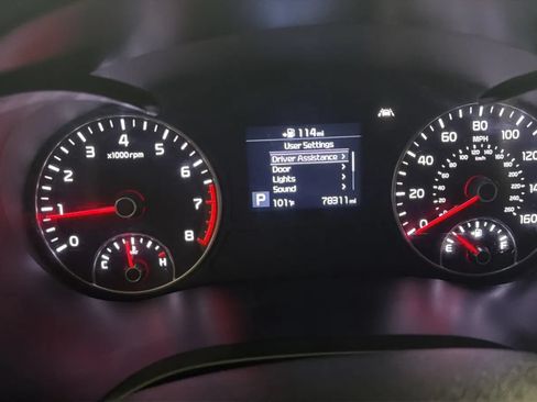 Used 2020 Kia Optima LX FWD image 11