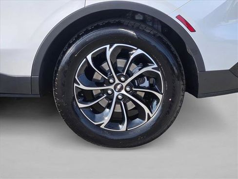 New 2026 Lincoln Nautilus Premier image 9