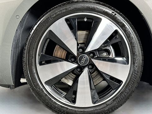 Used 2025 Audi A5 2.0T Premium w/ Convenience Package image 11