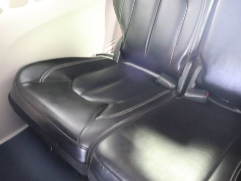 Used 2023 Chrysler Pacifica Touring-L FWD image 50