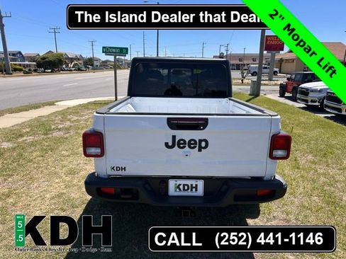New 2025 Jeep Gladiator Sport AWD/4WD image 6