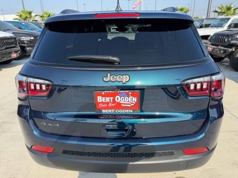 New 2026 Jeep Compass Latitude image 6