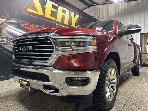 Used 2024 RAM 1500 Limited image 2