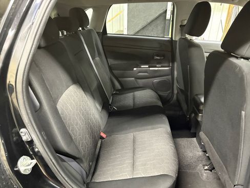 Used 2021 Mitsubishi Outlander Sport SE image 15