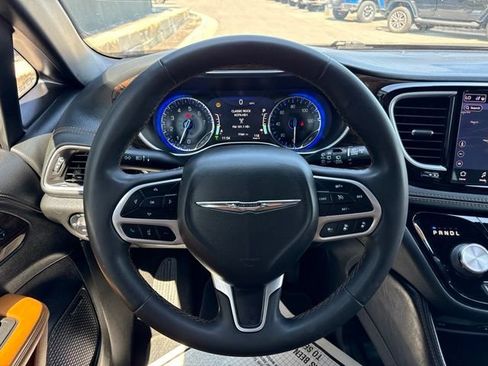 Used 2022 Chrysler Pacifica Pinnacle FWD image 18