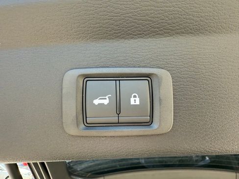 New 2025 Mitsubishi Outlander SEL image 29