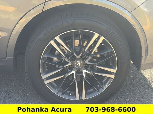 Certified 2026 Acura MDX w/ Advance Package AWD/4WD image 30