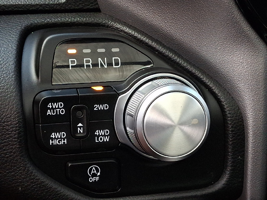 Used 2024 RAM 1500 Laramie AWD/4WD image 17