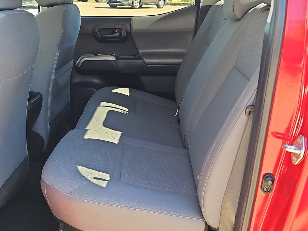 Used 2022 Toyota Tacoma SR5 RWD image 15