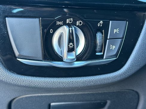 Certified 2023 BMW 530i w/ Convenience Package image 32