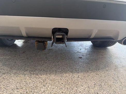 Used 2020 Ford Edge Titanium w/ Equipment Group 301A image 9