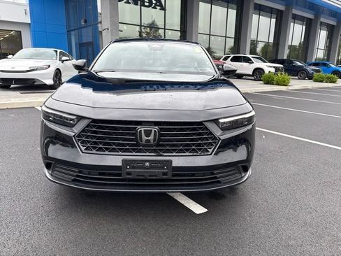 Used 2023 Honda Accord Sport image 3
