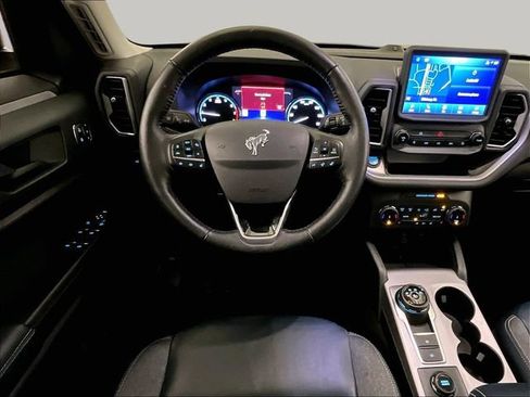 Certified 2023 Ford Bronco Sport Outer Banks w/ Tech Package AWD/4WD image 5