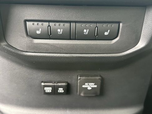 Used 2023 Toyota Tundra 1794 Edition image 34