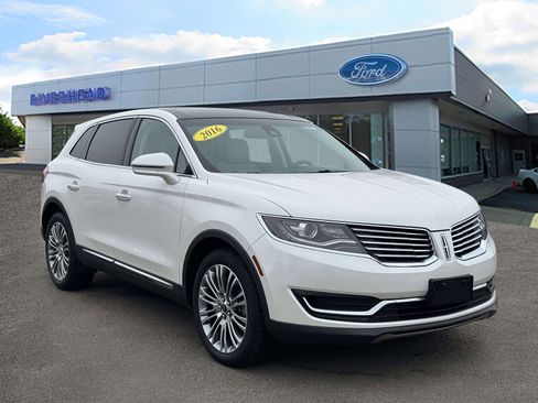 Used 2016 Lincoln MKX Reserve w/ Climate Package image 2
