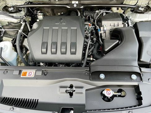 New 2026 Mitsubishi Eclipse Cross Black Edition image 30