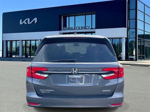 Used 2024 Honda Odyssey Touring image 8