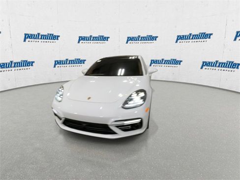 Used 2018 Porsche Panamera Turbo S Executive image 4