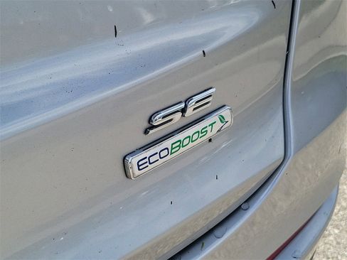 Used 2020 Ford Fusion SE image 13