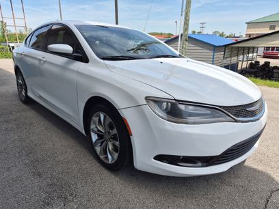 Used 2016 Chrysler 200 S w/ Comfort Group
