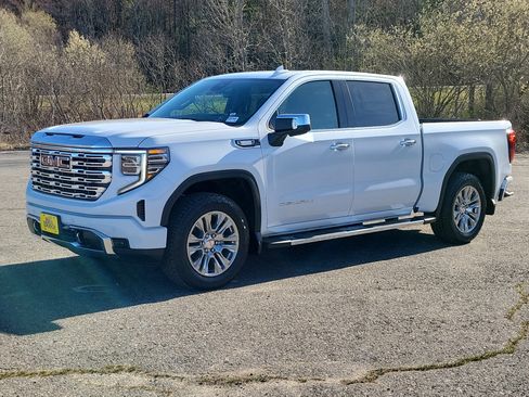 New 2026 GMC Sierra 1500 Denali w/ Technology Package AWD/4WD image 1