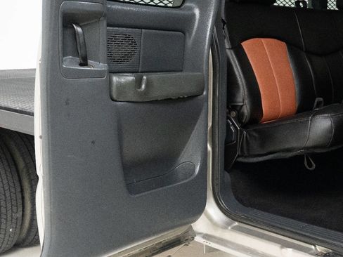 Used 2002 Chevrolet Silverado 3500 4X2 4dr Extended Cab image 19