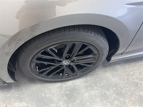 New 2025 Toyota Camry SE image 11