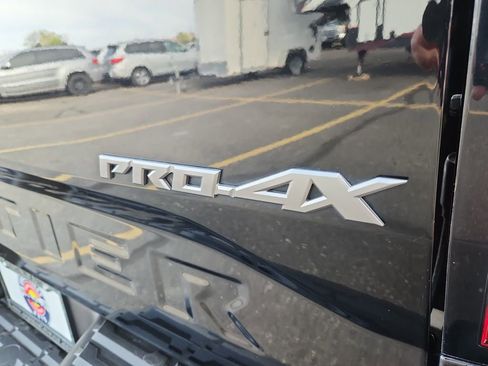 Used 2023 Nissan Frontier PRO-4X w/ Technology Package image 14