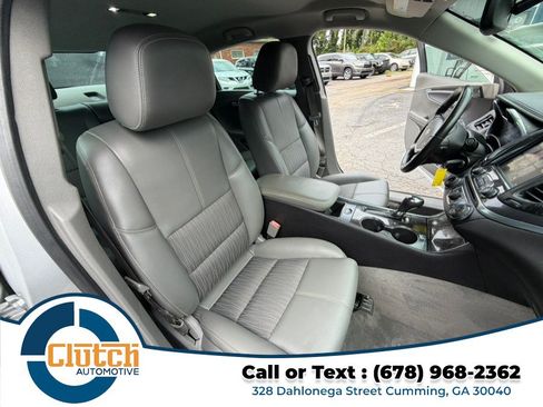 Used 2015 Chevrolet Impala LT w/ Convenience Package FWD image 21
