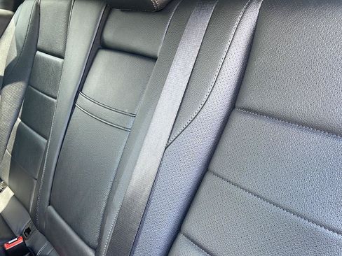 Used 2021 Mercedes-Benz GLE 350 4MATIC image 11